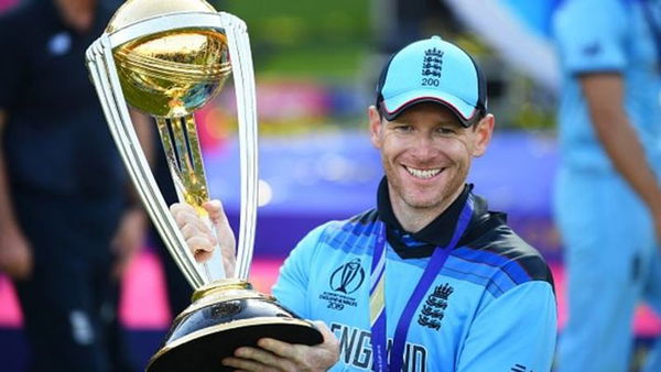 eoin-morgan-wc-trophy-jpg_710x400xt