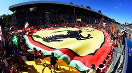 formula-1-giant-ferrari-flag-tifosi-monza-italian-grand-prix_3348471