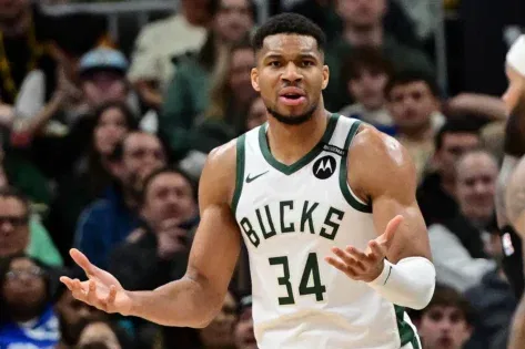 Giannis Antetokounmpo Becomes Laughing Stock as Pacers Fan Mocks Bucks Star’s Major Flaw in G2