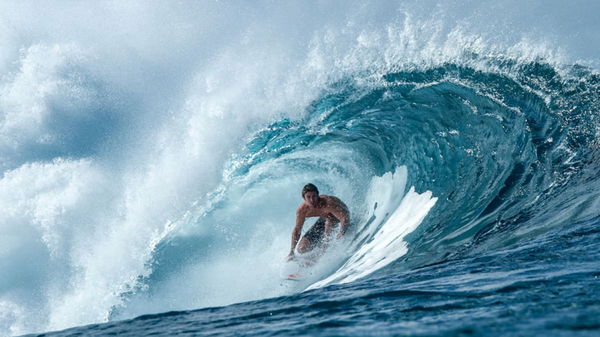 Surfing Mavericks Is One of the Most Extreme Experiences in California