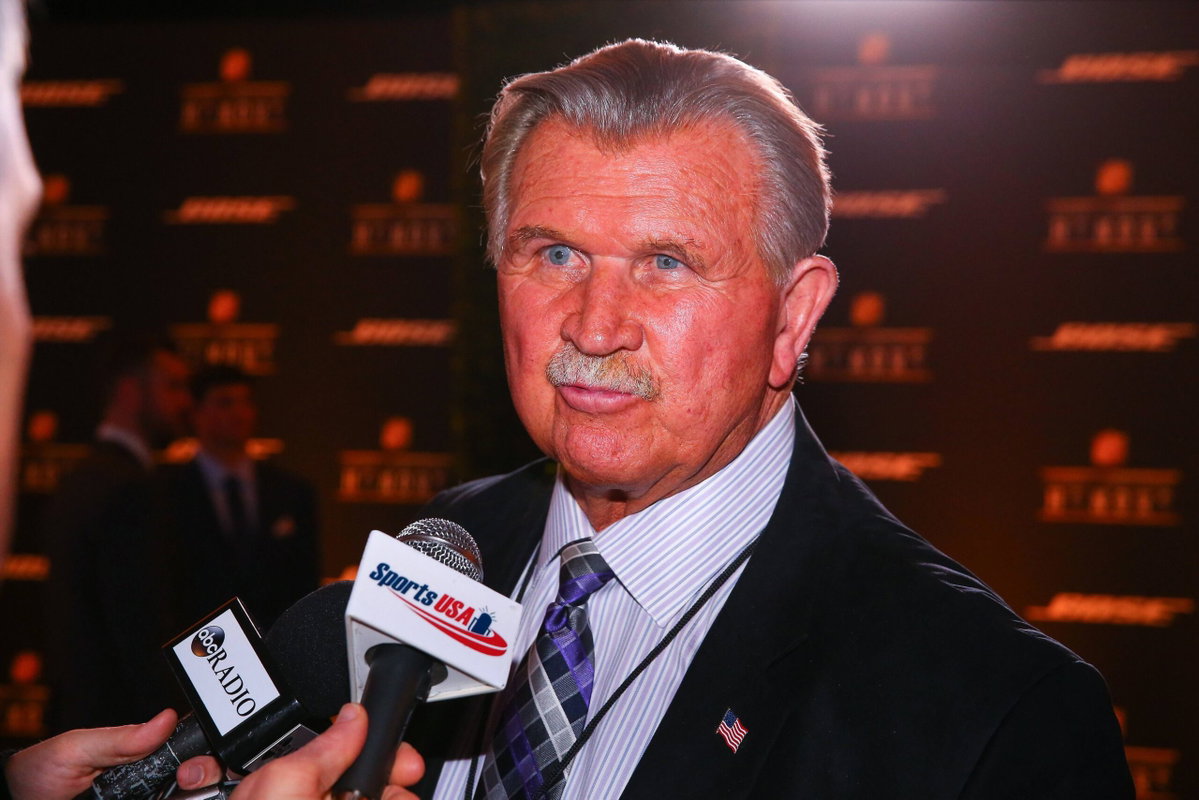 Viral Bears Fans Behind Mike Ditka and Ben Johnson Cosplays Confirm Relationship Status