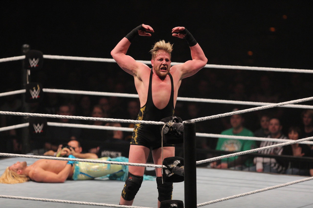 Doctor Advises Jake Hager to Retire After Emergency Eye Surgery Following Power Slap Injury
