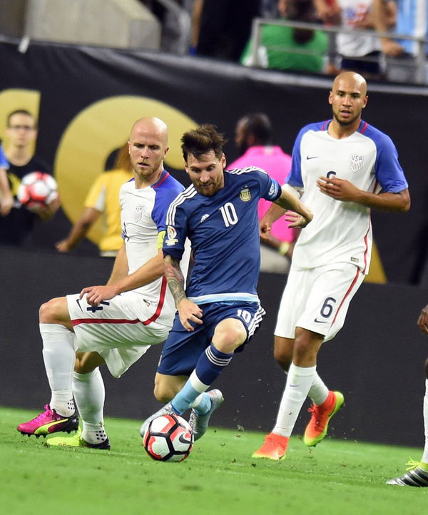 HOUSTON June 21 2016 Lionel Messi of Argentina controls the ball during the semifinal match of