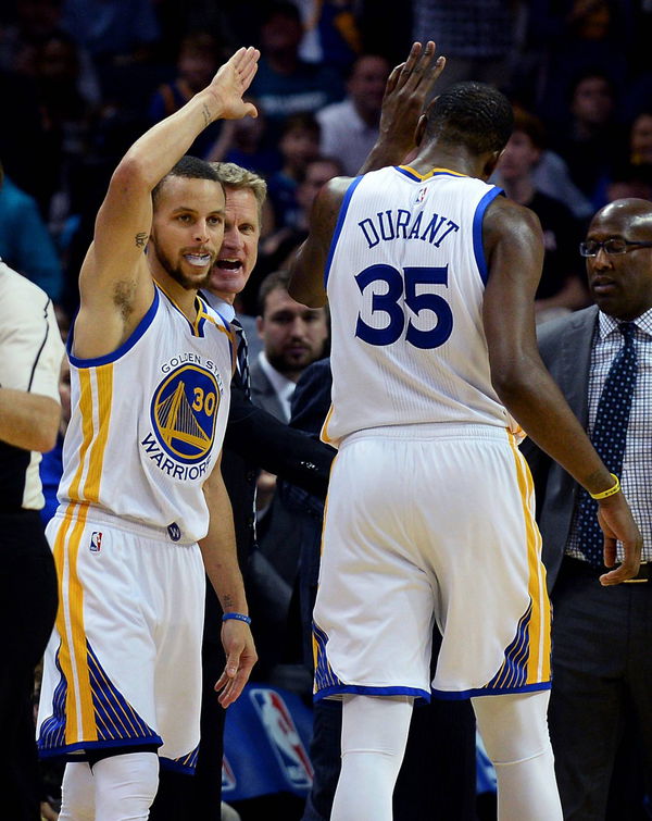 January 25, 2017 &#8211; Charlotte, NC, USA &#8211; The Golden State Warriors Stephen Curry, left, and Kevin Dur