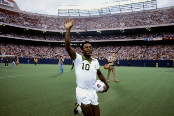 Pele Characters: Himself (archive footage) Film: Once In A Lifetime: The Extraordinary Story Of The New York Cosmos (Dok