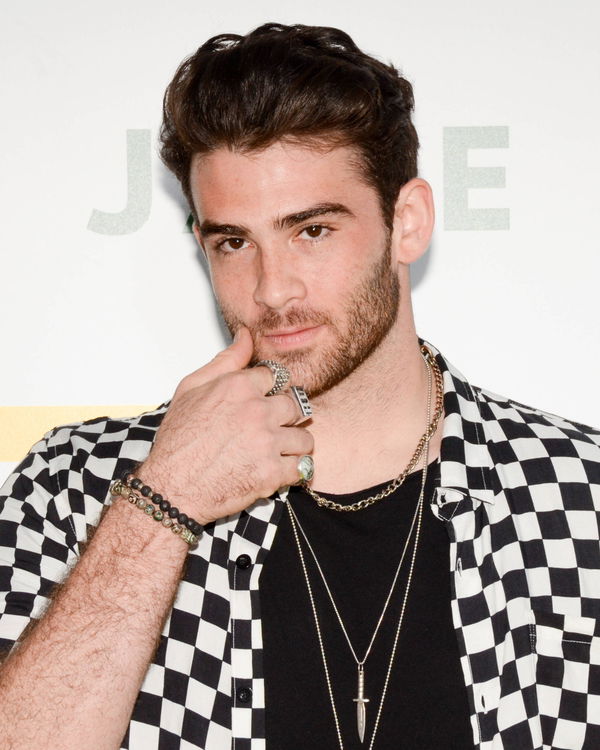 article-image
