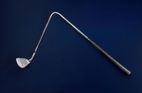 Close up of bent golf club RM, Daniel Grizelj, 11/07/2011, 13/07/2012 15:42, Copyright: xDanielxGrizeljx bending,recreat