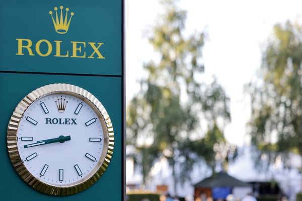 Eine Werbung f?r den Uhrenhersteller Rolex am Rande des CHIO 2022. (Themenbild, Symbolbild) Aachen, 03.07.2022 NRW Deuts