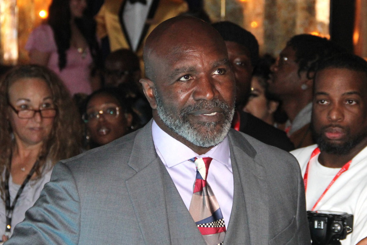 Years After Suffering $222.5 Million Loss, Evander Holyfield Finally Opens  Up About How He Built His 45,000 sq.ft. Castle While Making a Brutally  Honest Confession - EssentiallySports