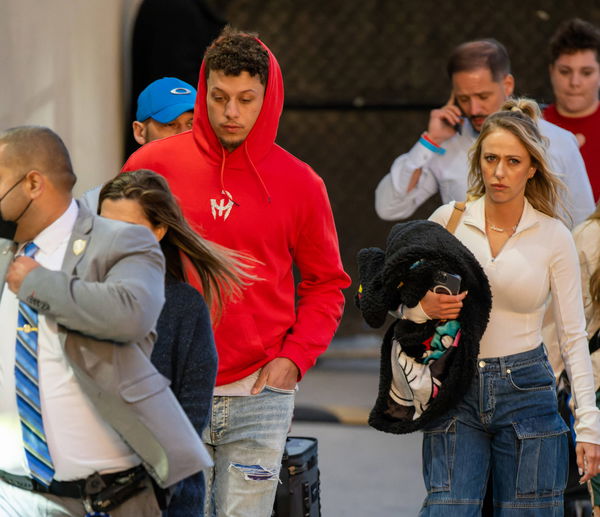 Patrick Mahomes wife Brittany told she's 'gorgeous' by adoring fans while  showing off 'perfect' outfit at Chiefs game