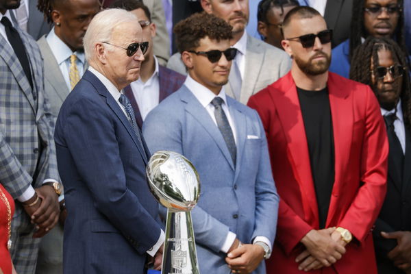 KC's Patrick Mahomes and Travis Kelce gift jersey to Joe Biden