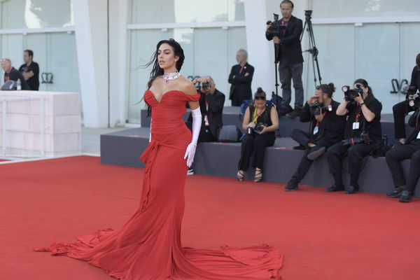 article-image