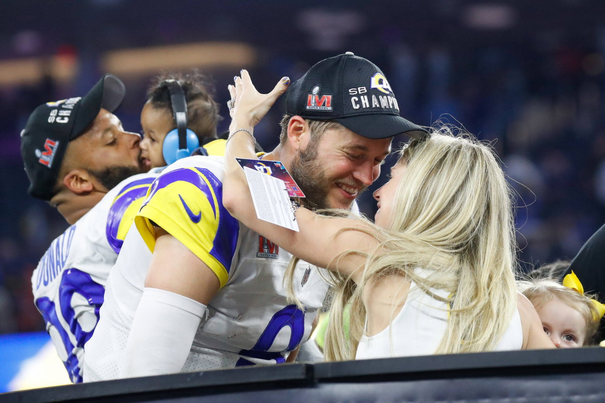 “Stressed”: Matthew Stafford’s Wife Kelly Opens Up About Her Emotional Struggles Watching Him ‘Run for His Life’