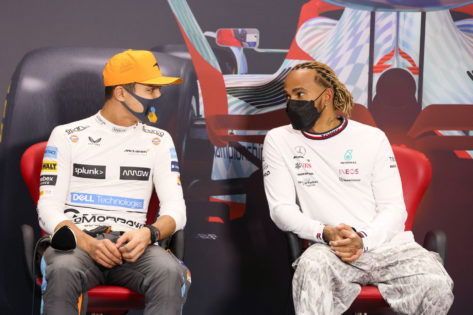 Zak Brown’s Fumbling Leadership Provides Lando Norris a Way Out After Alarming Lewis Hamilton Statement by Toto Wolff