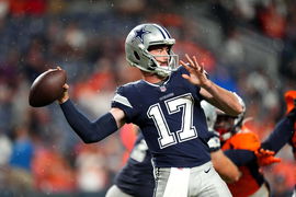 NFL, American Football Herren, USA Dallas Cowboys at Denver Broncos, Aug 13, 2022; Denver, Colorado, USA; Dallas Cowboys