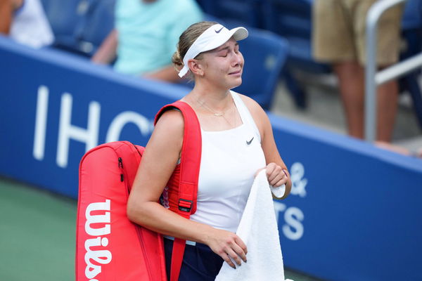 Tennis: US OPEN, Aug 30, 2022; Flushing, NY, USA; Amanda Anisimova of the United States reacts as she walks off the cour