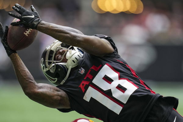 NFL, American Football Herren, USA Washington Football Team at Atlanta Falcons, Oct 3, 2021; Atlanta, Georgia, USA; Atla