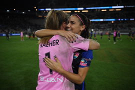 NWSL: Chicago Red Stars at San Diego Wave FC Oct 16, 2022; San Diego, California, USA; San Diego Wave FC forward Alex Mo