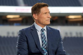 NFL, American Football Herren, USA Denver Broncos at Los Angeles Chargers Oct 17, 2022; Inglewood, California, USA; Ste