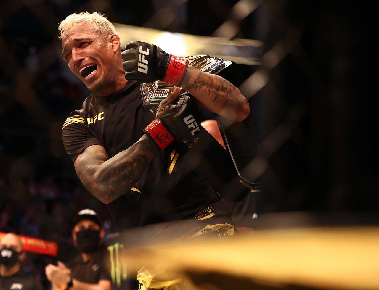 Charles Oliveira