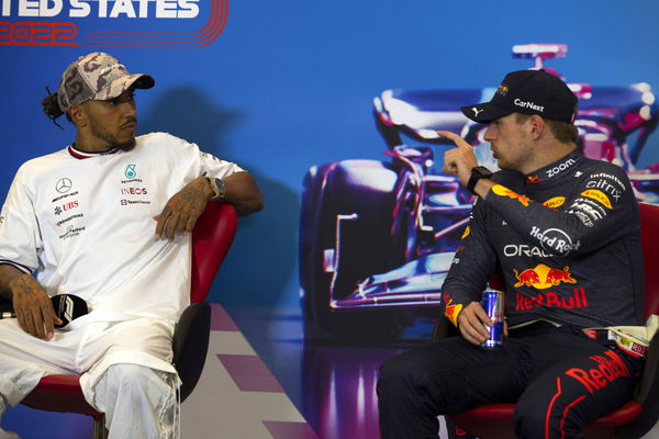 44 Lewis Hamilton (GBR, Mercedes-AMG Petronas F1 Team), 1 Max Verstappen (NLD, Oracle Red Bull Racing)