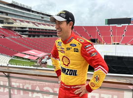 November 8, 2022, Los Angeles, California, USA: 2022 NASCAR, Motorsport, USA Cup Series Champion Joey Logano speaks to t