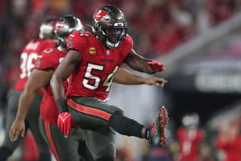 TAMPA, FL – DECEMBER 05: Tampa Bay Buccaneers Linebacker Lavonte David (54) celebrates a defensive stop during the regul