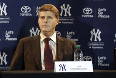 MLB, Baseball Herren, USA Winter Meetings, Dec 11, 2017; Orlando, FL, USA; New York Yankees owner Hal Steinbrenner durin