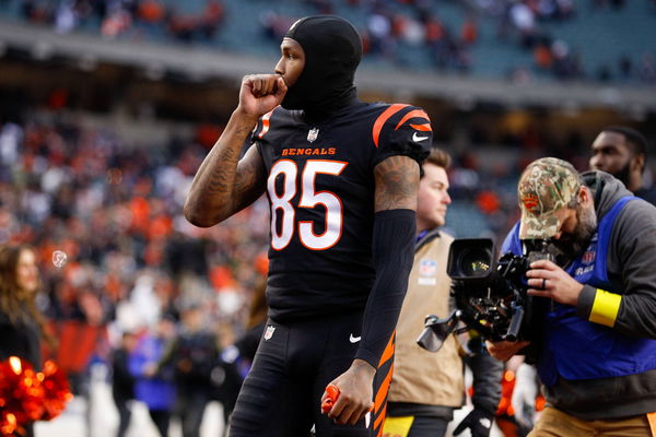 CINCINNATI, OH &#8211; JANUARY 08: Cincinnati Bengals wide receiver Tee Higgins (85) walks off the field after the game agains