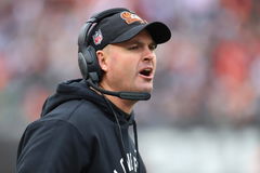 CINCINNATI, OH &#8211; JANUARY 08: Cincinnati Bengals head coach Zac Taylor in a game between the Baltimore Ravens and the Cin