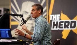 NFL, American Football Herren, USA Super Bowl 50-Radio Row, Feb 1, 2016; San Francisco, CA, USA; Radio personality Colin