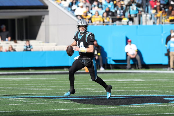 CHARLOTTE, NC &#8211; DECEMBER 18: Carolina Panthers quarterback Sam Darnold (14) during an NFL, American Football Herren, USA