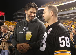 NFL, American Football Herren, USA Baltimore Ravens at Pittsburgh Steelers Oct 1, 2015; Pittsburgh, PA, USA; Motion pict