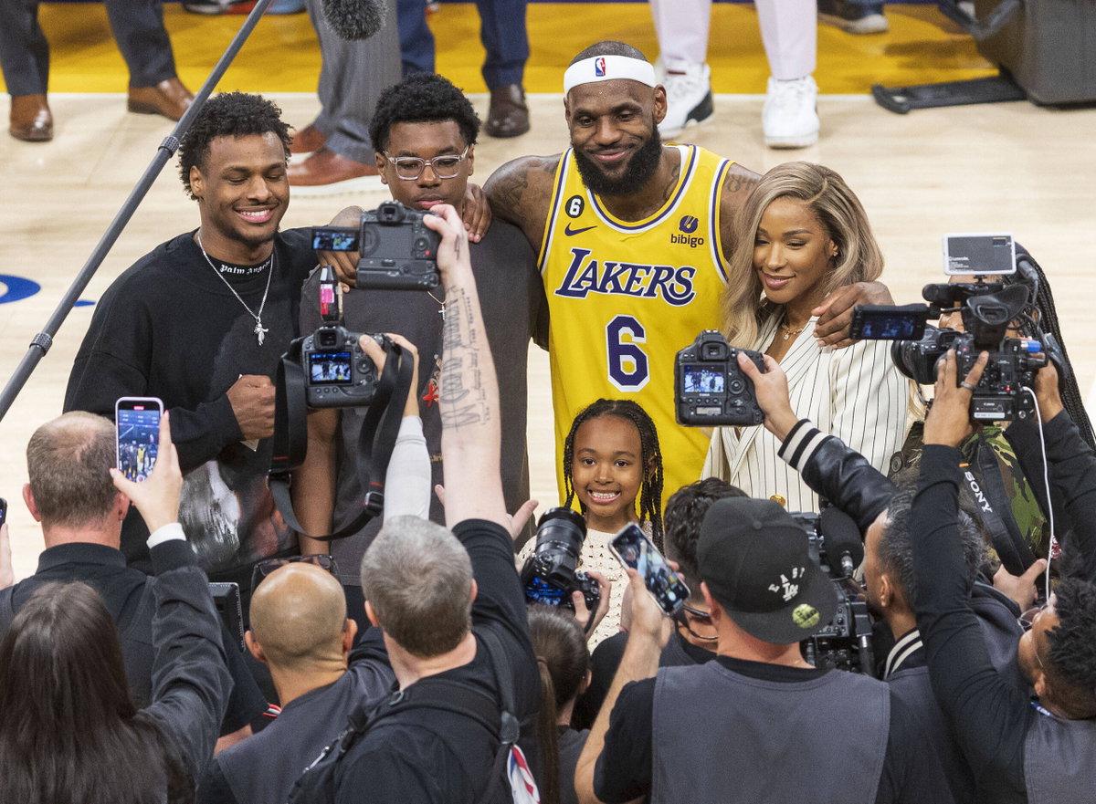 LeBron James Reveals What Savannah, Bronny and Bryce Told Him Before Retirement Decision