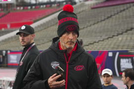 NHL, Eishockey Herren, USA Stadium Series-Practice Feb 17, 2023; Raleigh, North Carolina, USA; Carolina Hurricanes owner