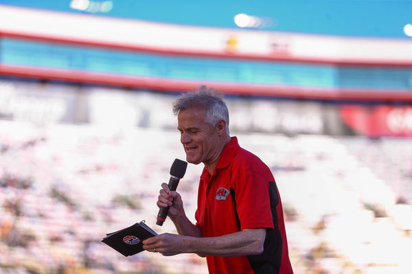 BRISTOL, TN &#8211; APRIL 09: NASCAR, Motorsport, USA personality Kenny Wallace announces the starting lineup before the Food