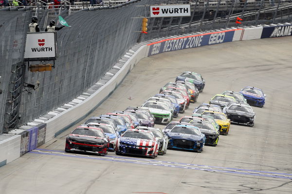 NASCAR, Motorsport, USA Wurth 400 May 1, 2023; Dover, Delaware, USA; NASCAR Cup Series driver Kyle Busch (8) leads on a