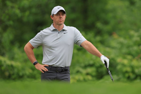 PGA, Golf Herren PGA Championship &#8211; Second Round May 19, 2023; Rochester, New York, USA; Rory McIlroy waits to hit on th