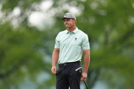 PGA, Golf Herren PGA Championship &#8211; Third Round May 20, 2023; Rochester, New York, USA; Bryson DeChambeau reacts to a pu