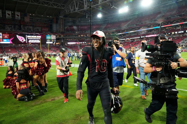 Syndication: Arizona Republic Arizona Cardinals wide receiver DeAndre Hopkins (10) reacts after their 42-34 win over the