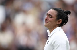 (230716) &#8212; LONDON, July 16, 2023 &#8212; Ons Jabeur reacts after the women s singles final match between Marketa Vondrousova