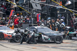 July 17, 2023, Loudon, NH, United States of America: NASCAR, Motorsport, USA Cup Driver Brad Keselowski (6) and crew mak