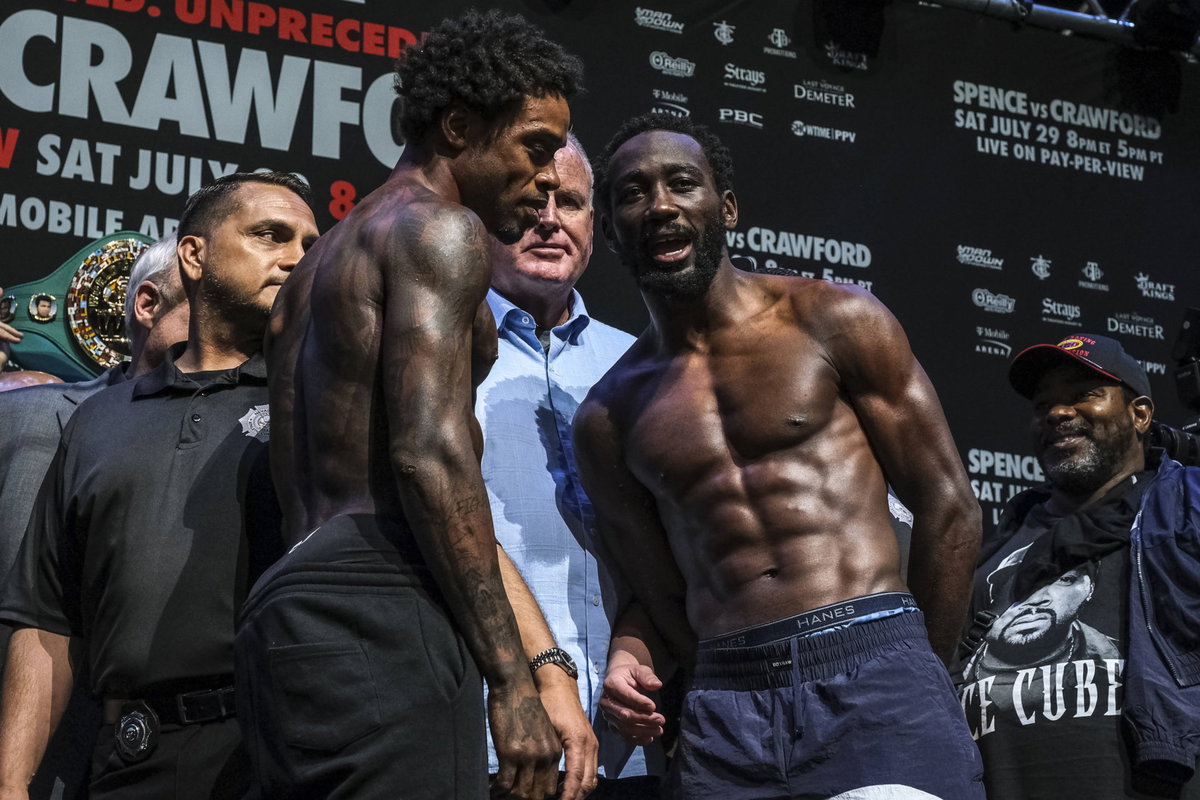Errol Spence Jr. Keeps Beef Aside, Picks Terence Crawford to Beat Canelo Alvarez