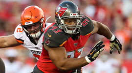 August 1, 2023, Florida, USA: Tampa Bay Buccaneers defensive lineman Ndamukong Suh (93) takes aim for Cleveland Browns q