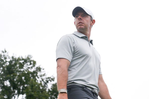 Syndication: The Commercial Appeal PGA, Golf Herren Tour player Rory McIlroy walks up to start his round by teeing off a