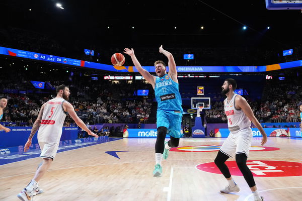 (230828) &#8212; OKINAWA, Aug. 28, 2023 &#8212; Luka Doncic (C) of Slovenia competes during the group F match between Georgia and