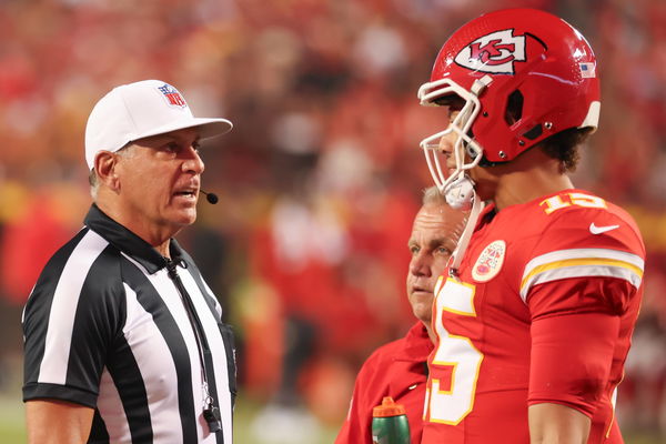 KANSAS CITY, MO &#8211; SEPTEMBER 07: Kansas City Chiefs quarterback Patrick Mahomes (15) talks with referee John Hussey (35)