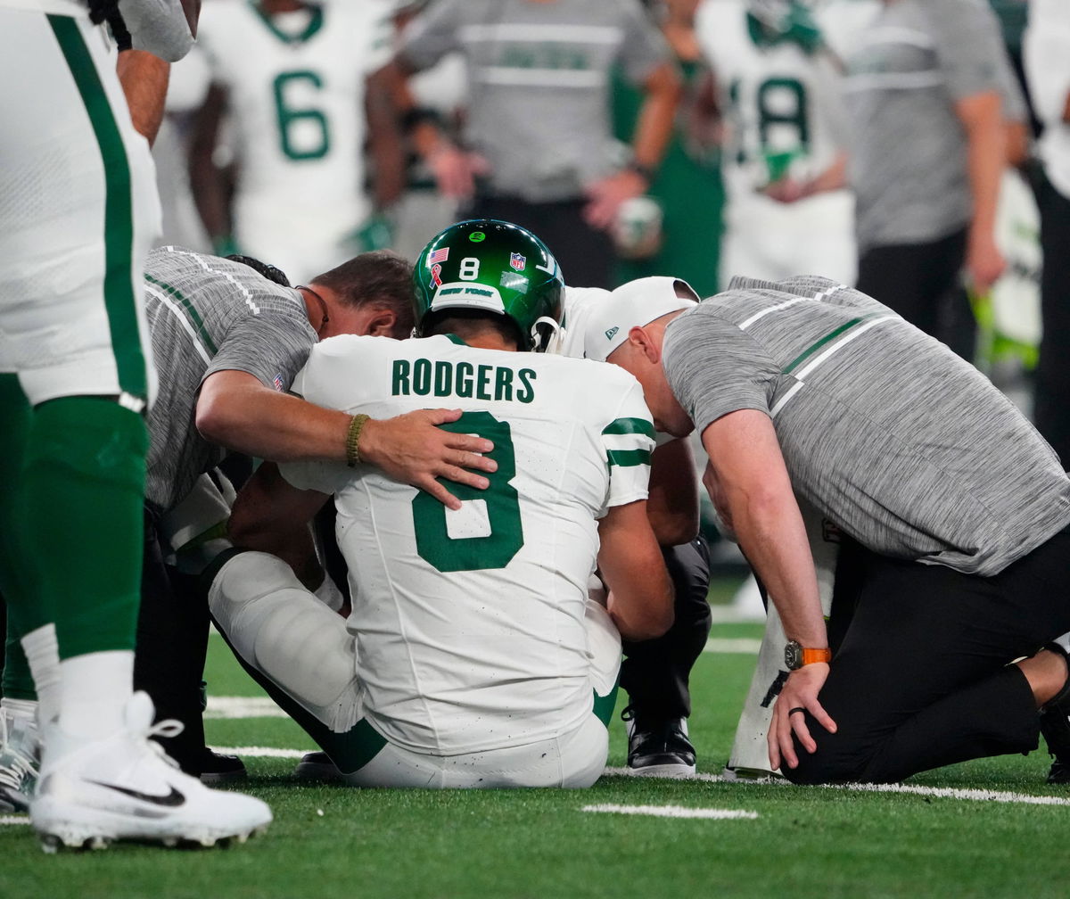 Aaron Rodgers At Jets vs Chiefs At MetLife: Video