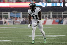 FOXBOROUGH, MA – SEPTEMBER 10: Philadelphia Eagles wide receiver A.J. Brown (11) sets up wide during a game between the