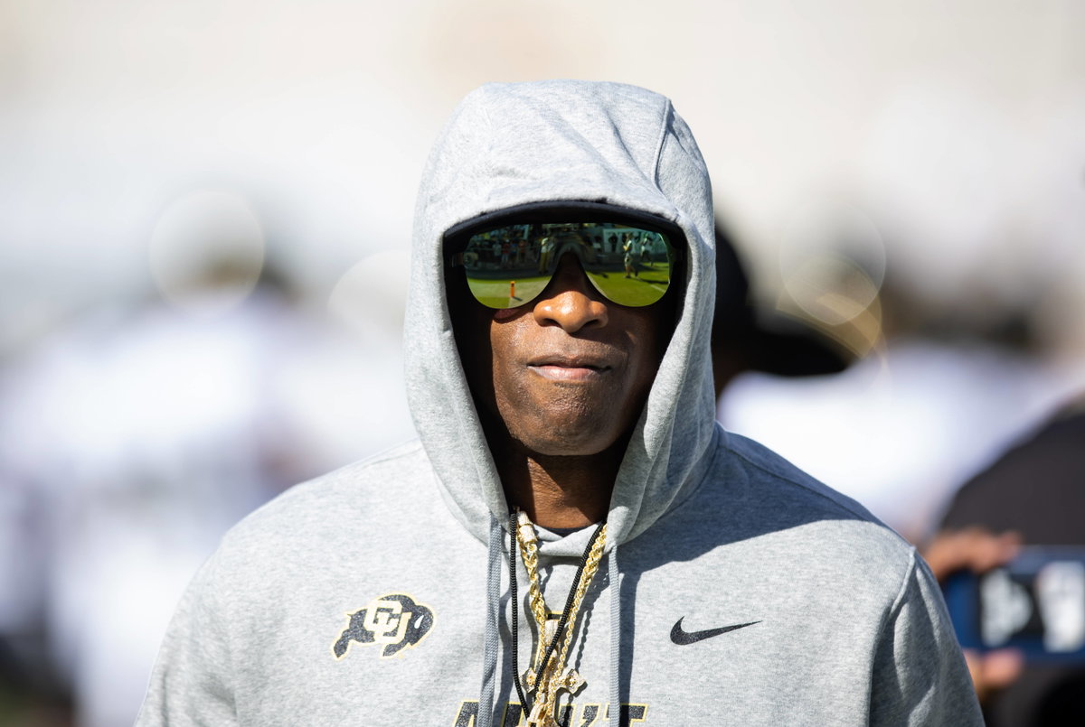 “Take a Step Back”: Former Heisman QB Wants Deion Sanders to Give Up Coaching Career as Major Red Flag Haunts Colorado